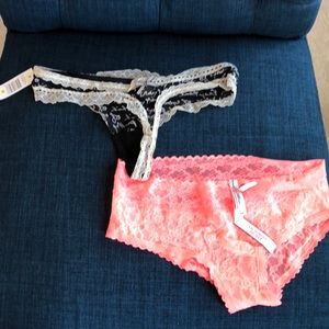 Size M panties (2)
